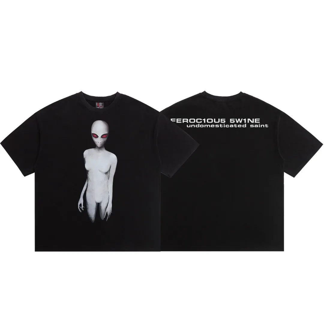 Saint Michael's "Mysterious Alien Creature" OVERSIZE vintage washed and distressed short-sleeved T-shirt with digital white ink direct printing, the fabric is breathable and the pattern is three-dimensional and clear. Fabric: Double yarn 240 grams Style number: S859 Size: S-M-L-XL Color: Washed black Price: P118